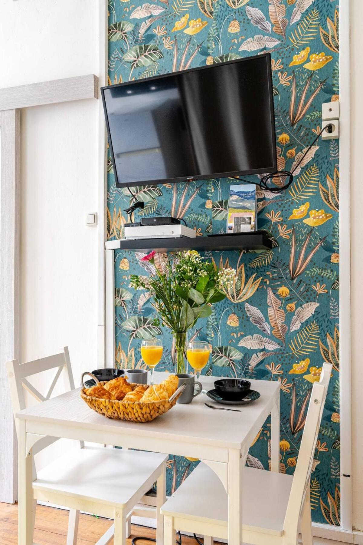 Le Petit Republicain Apartment Le Peage-de-Roussillon Bagian luar foto